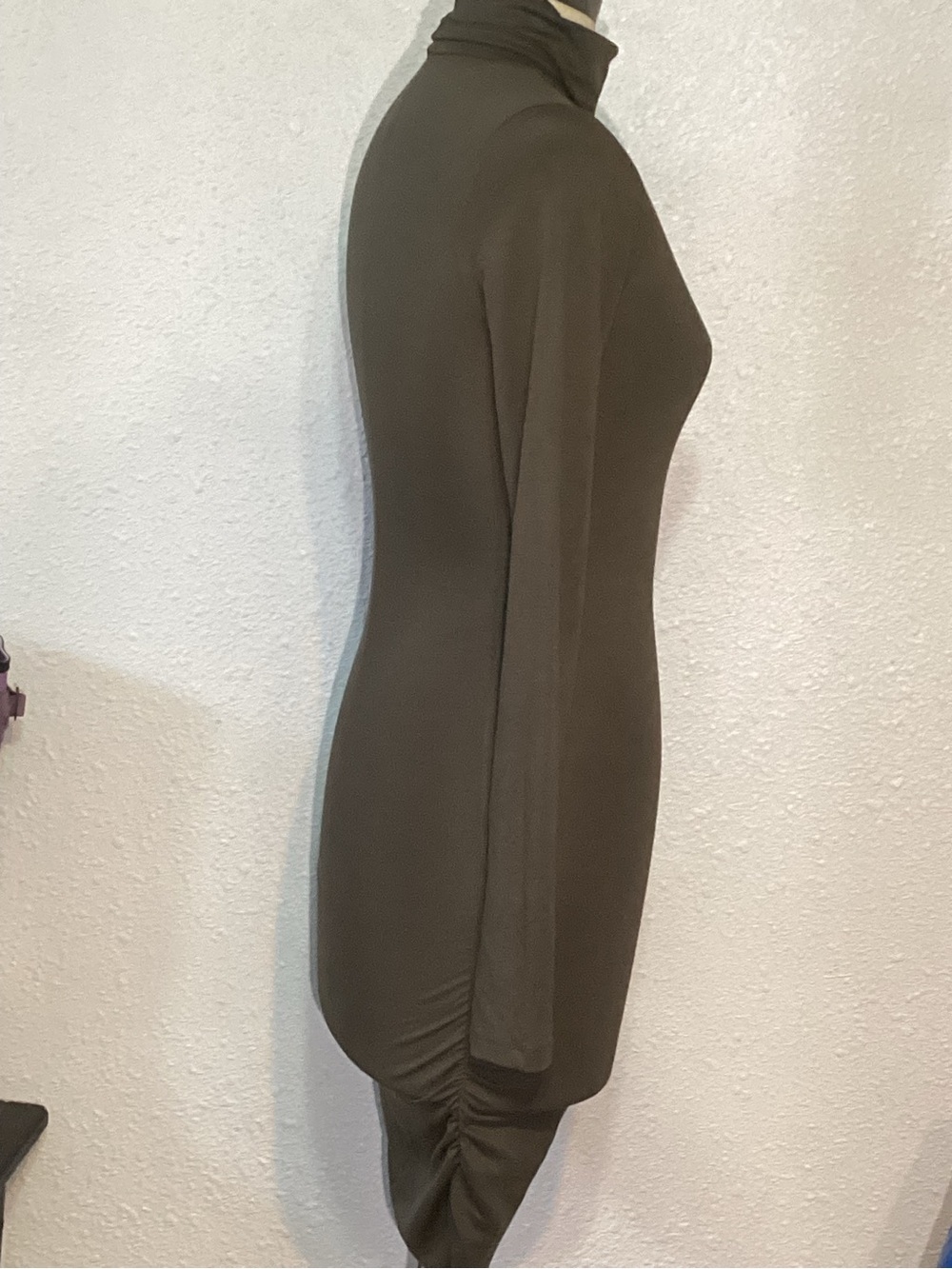 Babaton aritzia women’s Long Sleeve Olive Turtleneck Bodycon Dress size small - Picture 3 of 6